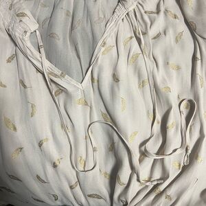 Torrid Cream Top with Gold Feather Design